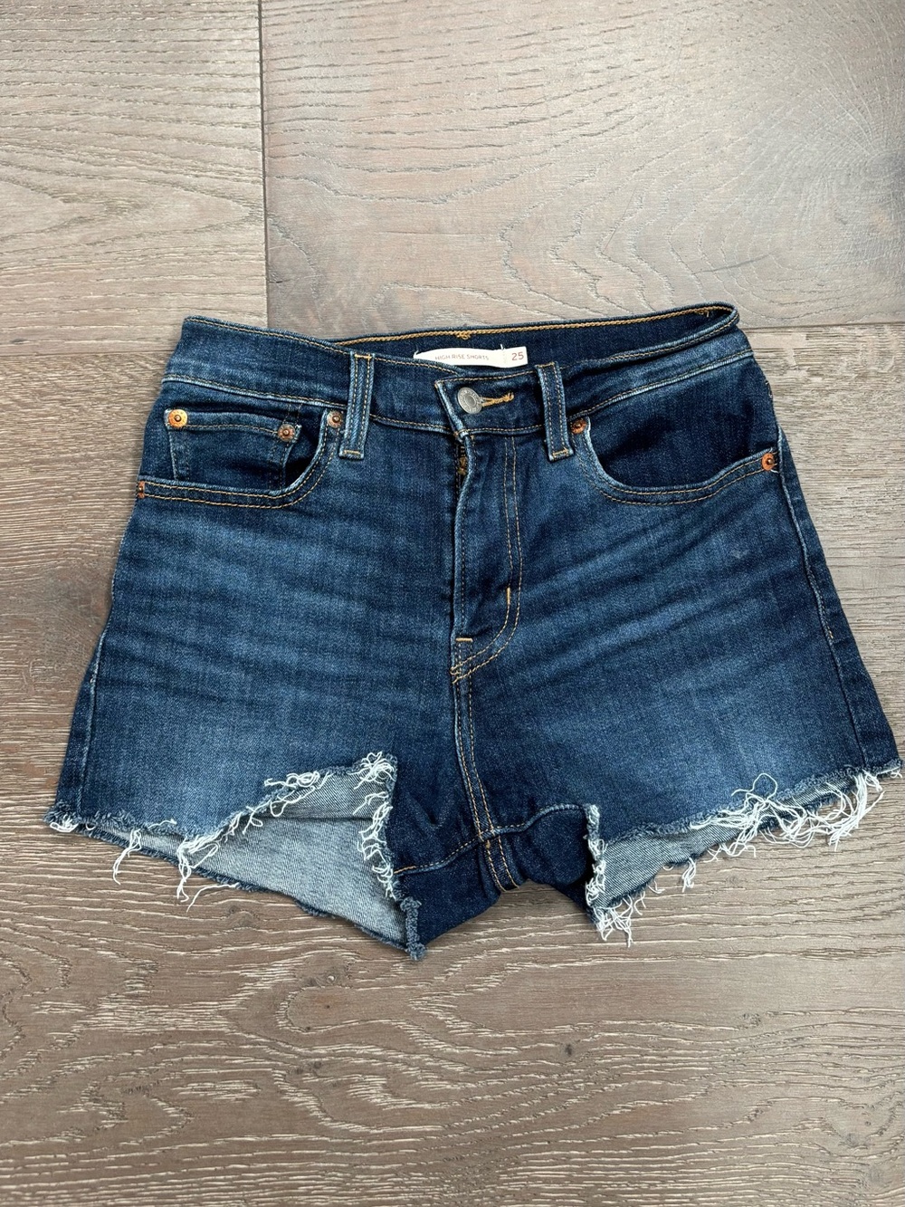 Levi’s High Rise Shorts- Size 25